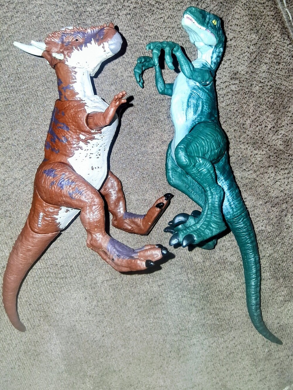 Set Of 2 Jarassic World Camp Cretaceous Action Figures
